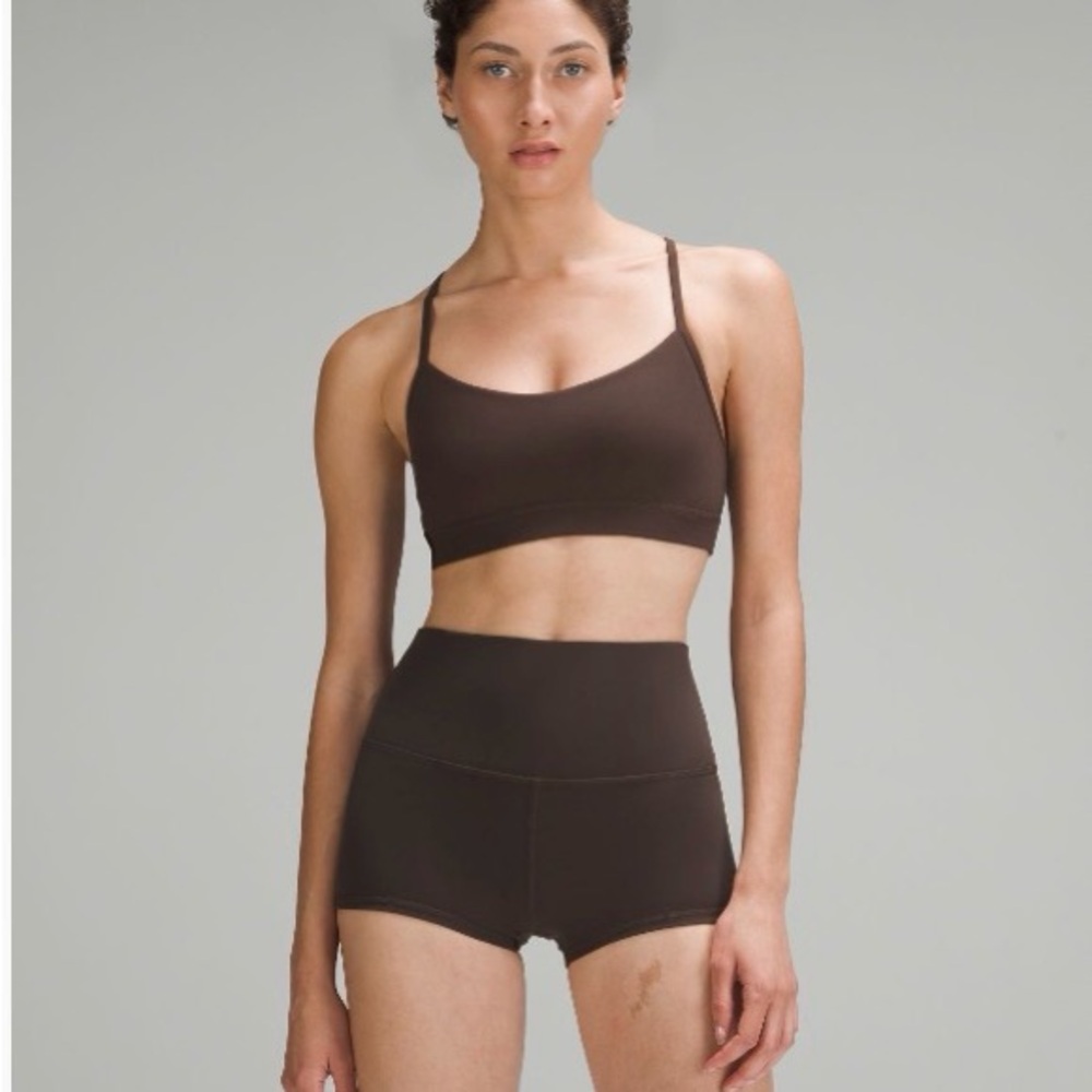 Lululemon Y flow bra